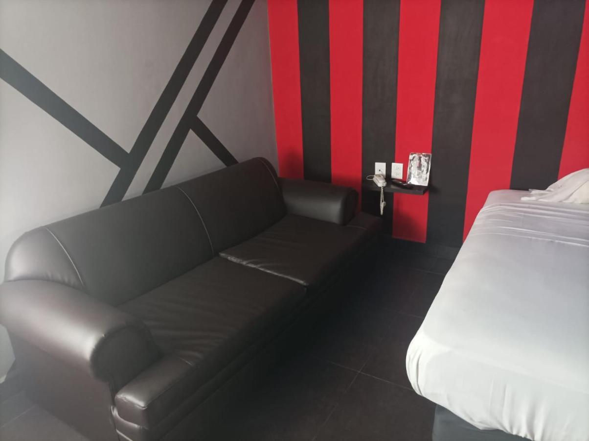 La Selva Auto Hotel Adults Only Τζαλάπα Εξωτερικό φωτογραφία